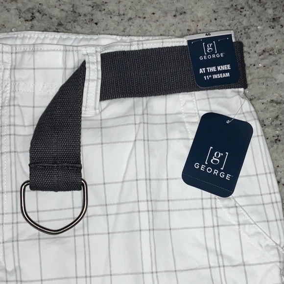 Shorts - Picture 3 of 4